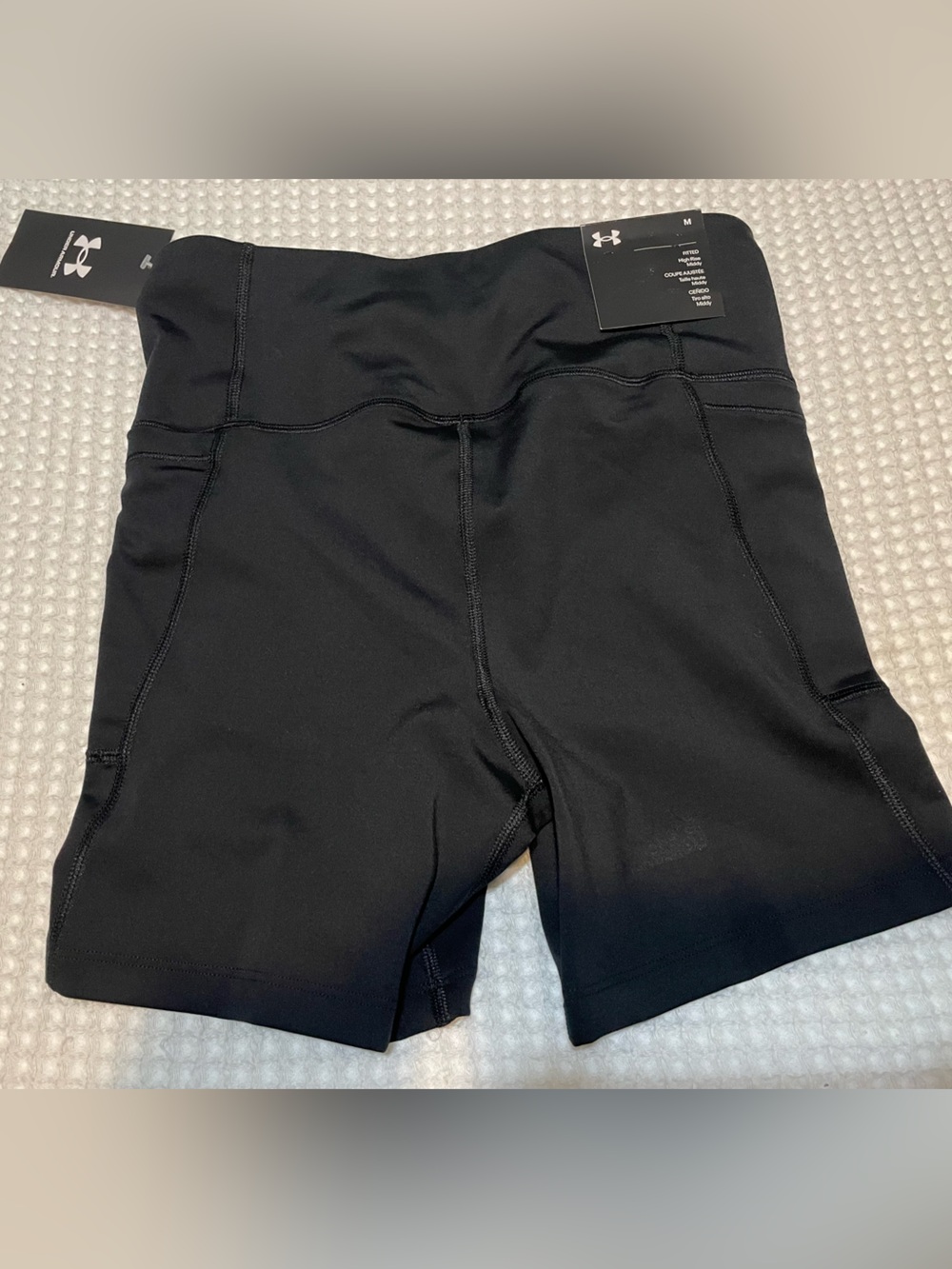 NWT Under Armour Black Fitted High-Waist Middy Performance Women's Shorts - Picture 4 of 5